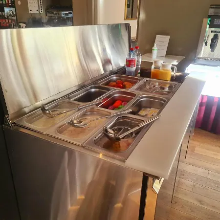 فندق De La Poste - Center 3*