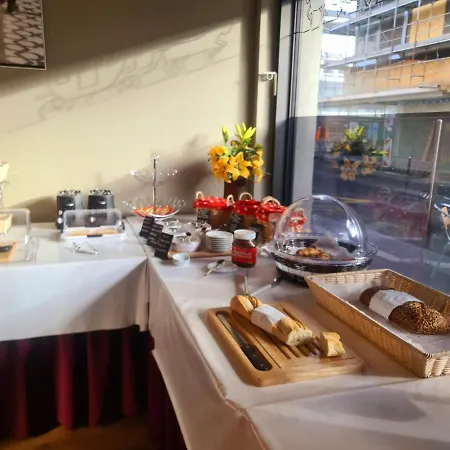 De La Poste - Center فندق