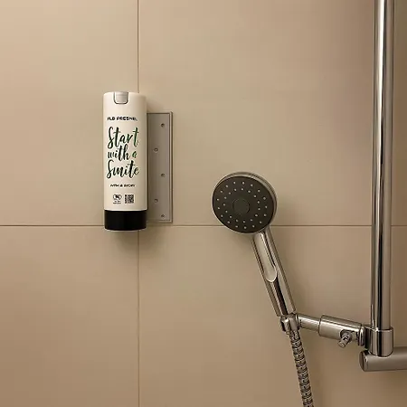 De La Poste - Center 3*