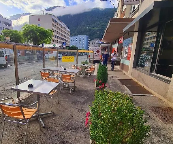 De La Poste - Center 3* Martigny